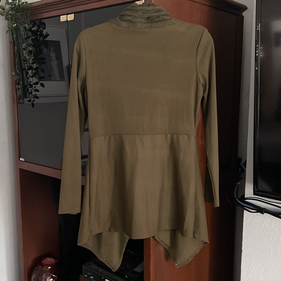 NWT Dressfo Olive/Army Green Sweater - Picture 2 of 5